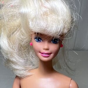 1994 Mattel Barbie Hot Skatin Skating #13511 Barbie Doll with Hot Pink Earrings